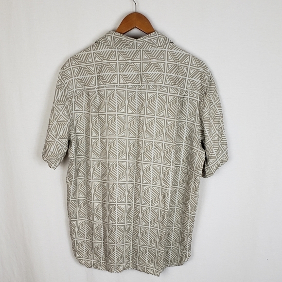 Two Geometric Design Shirts Size L - Picture 7 of 7